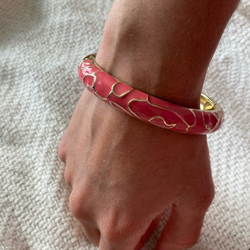 Pink and golden metallic oval clasp embroidered bangle bracelet